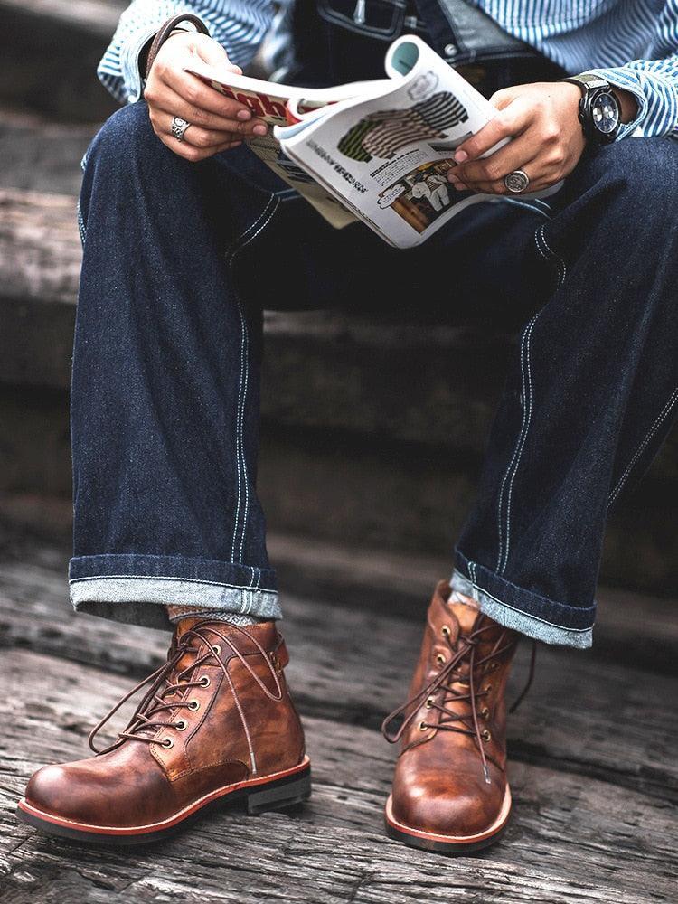Bota Masculina em Couro Artesanal- ClassicMen / O Estilo do Homem Clássio Unidos em uma única  Bota!!!