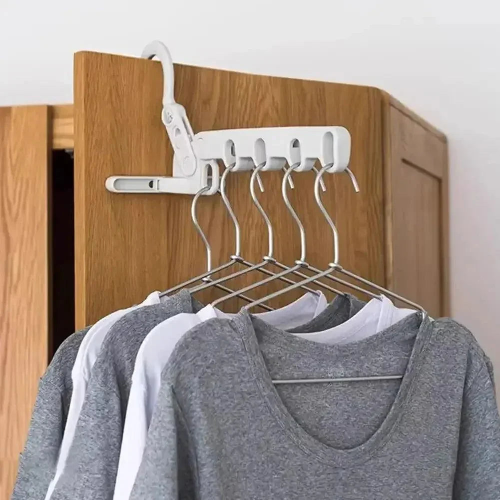 Kit com 4 Porta Cabides Móveis Modern Lar™ / Um Item Indispensável na Mala de Qualquer Viajante!!